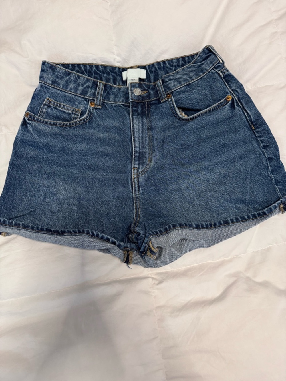 Women’s High-Rise Denim Shorts -H&M
